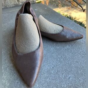 Isola Padra Leather Flats (Sz 8.5)